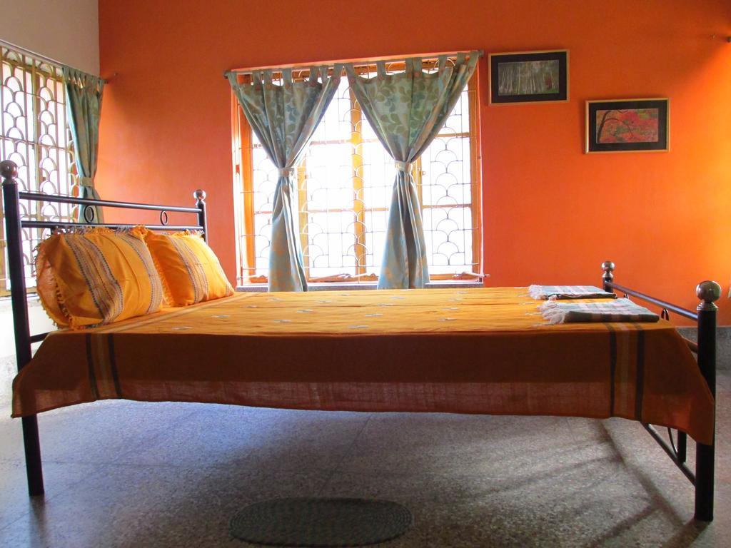 Pubali Homestay Bolpur Bagian luar foto