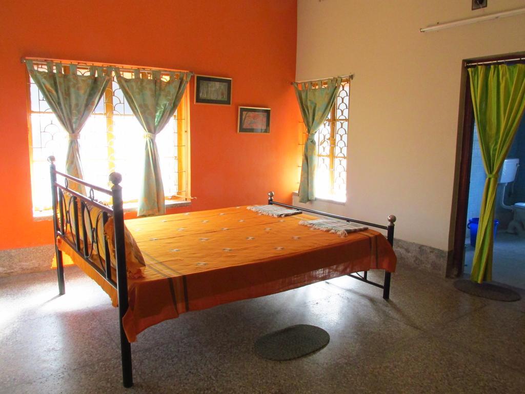 Pubali Homestay Bolpur Bagian luar foto