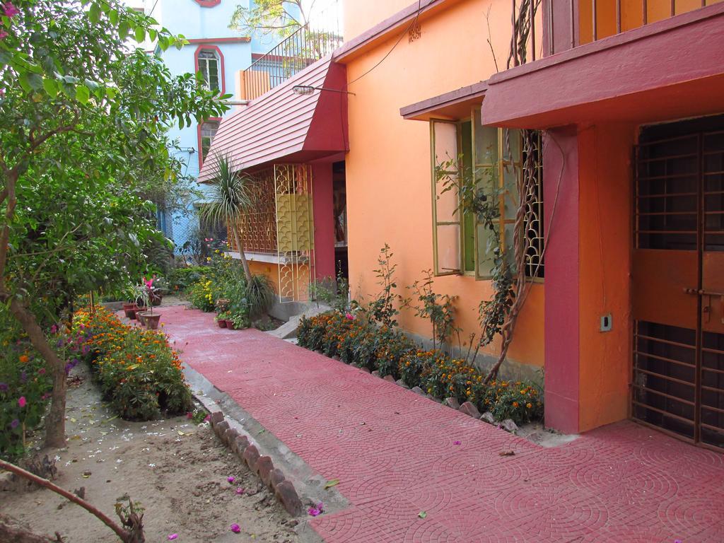 Pubali Homestay Bolpur Bagian luar foto